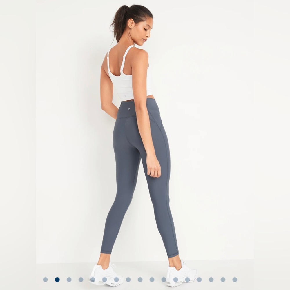 Extra High-Waisted PowerLite Lycra ADAPTIV 7/8-Length Leggings